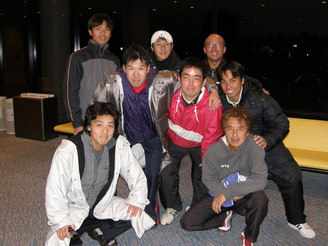 2009kumashiro_cup.jpg(65981 byte)